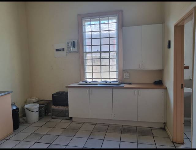 3 BEDROOM HOUSE FOR SALE IN UITENHAGE CENTRAL